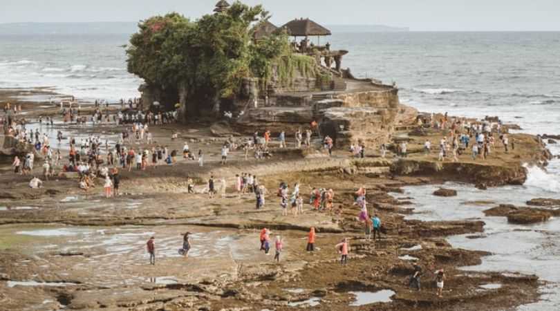 tanah lot temple bali