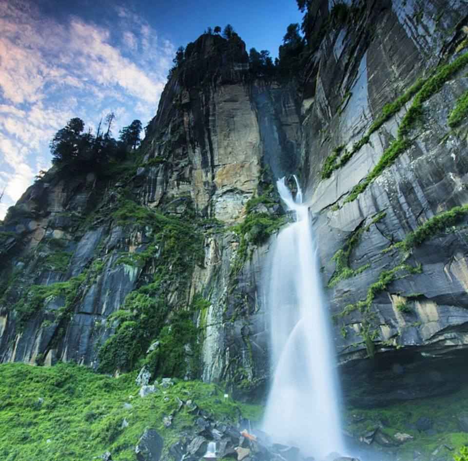 Jogini Waterfall - Places to See in Manali