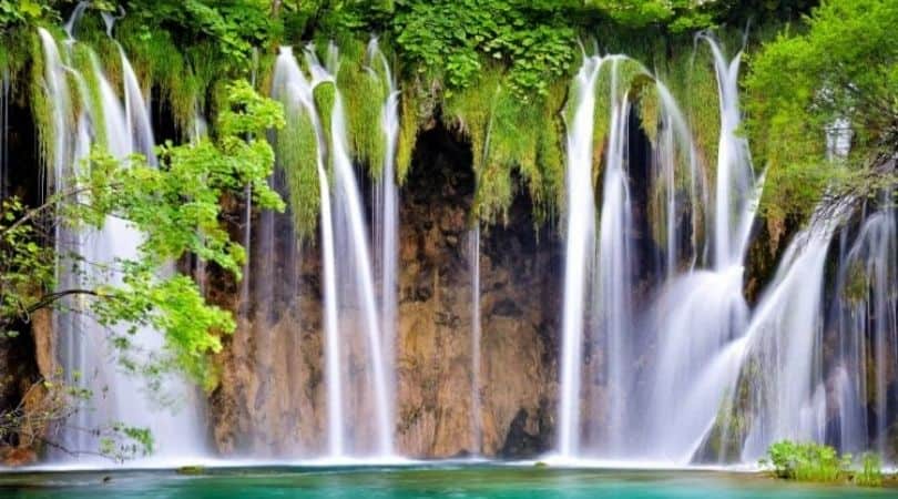 plitvice lake waterfalls