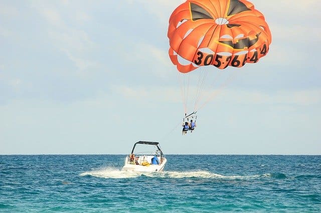 parasailing in andaman