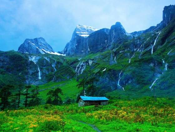 kashmir - best places to visit in summer in india