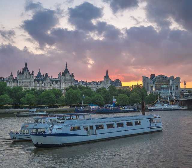 Thames Cruise, London