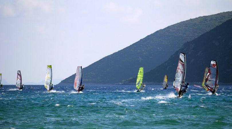 windsurfing in maldives