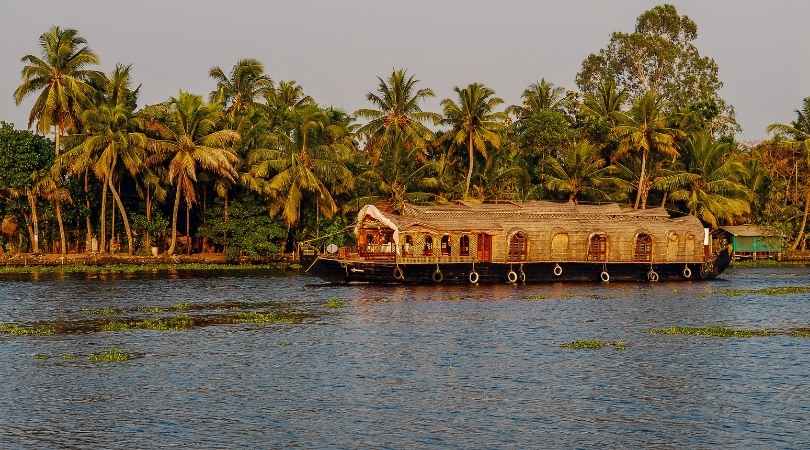 Kumarakom houseboat