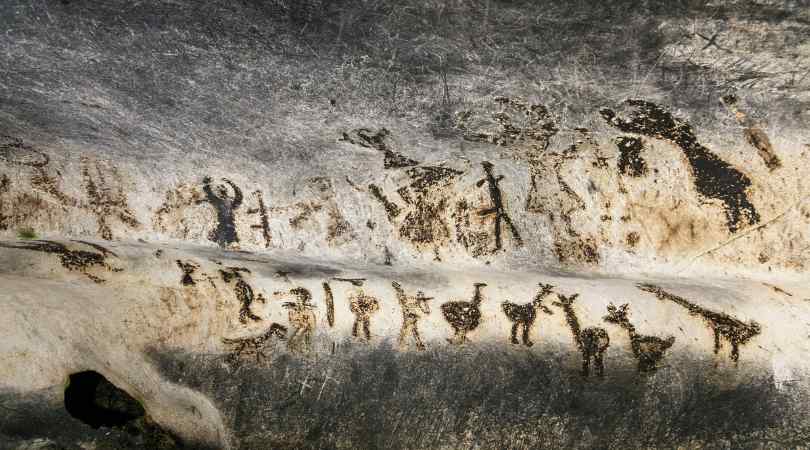 Onake Kindi Cave Paintings